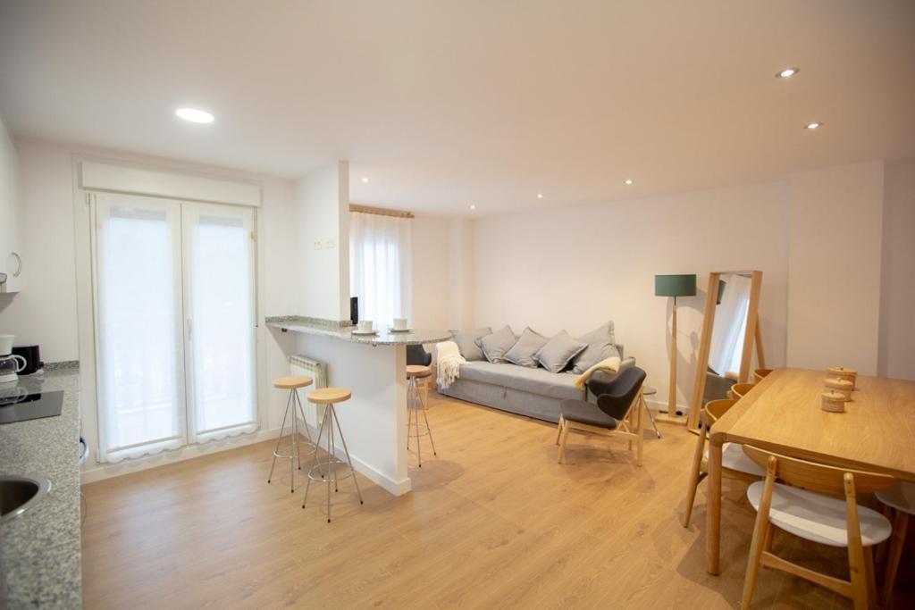 Apartamentos Tiu Enrique 4 Piso Onís Esterno foto